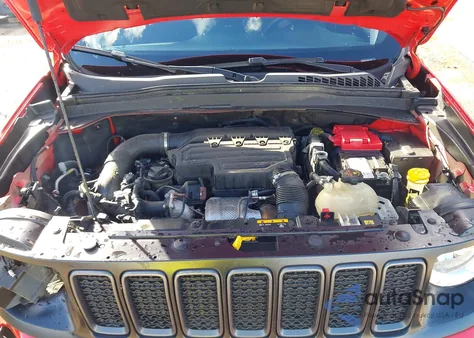 2020 Jeep Renegade Trailhawk 4X4 z USA, uszkodzony, nr VIN ZACNJBC11LPL71862